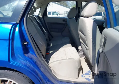 2010 Ford Focus Se z USA, uszkodzony, nr VIN 1FAHP3FN2AW278017